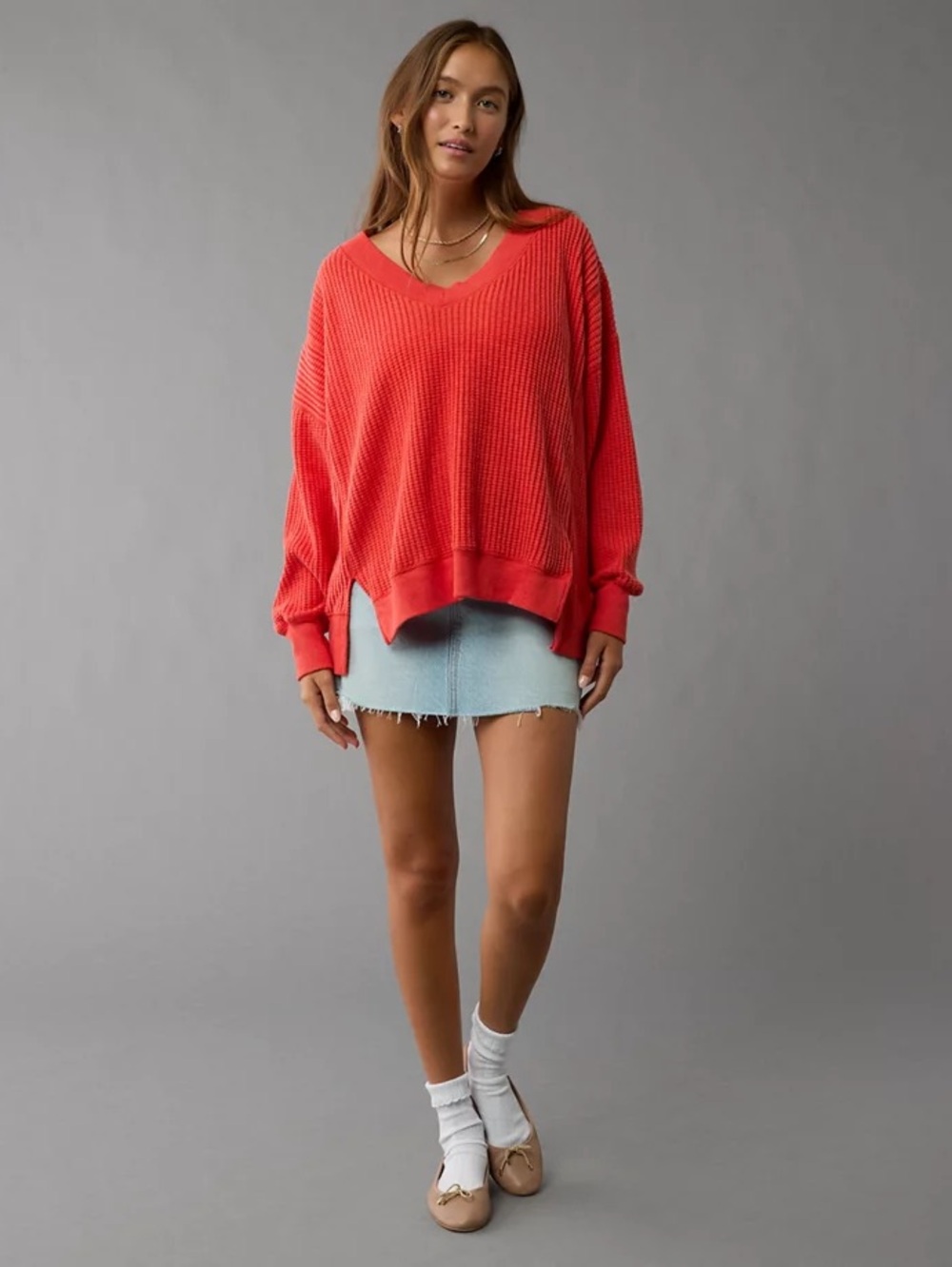 American Eagle Big Hug Sweatshirt with Waffle Texture and V-Neck in Red Size S/M